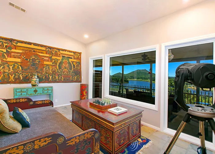 Quiet Mind Mountain Lodge, Retreat & Spa